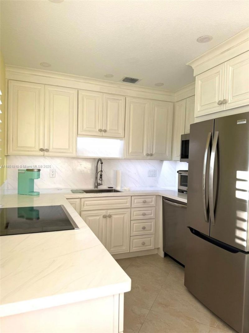 2929 SE Ocean Blvd, Unit 143-10, Stuart, FL 34996 Photo