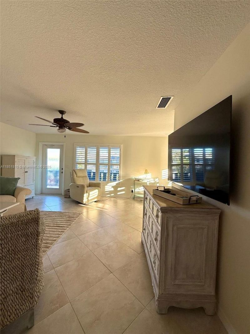 2929 SE Ocean Blvd, Unit 143-10, Stuart, FL 34996 Photo