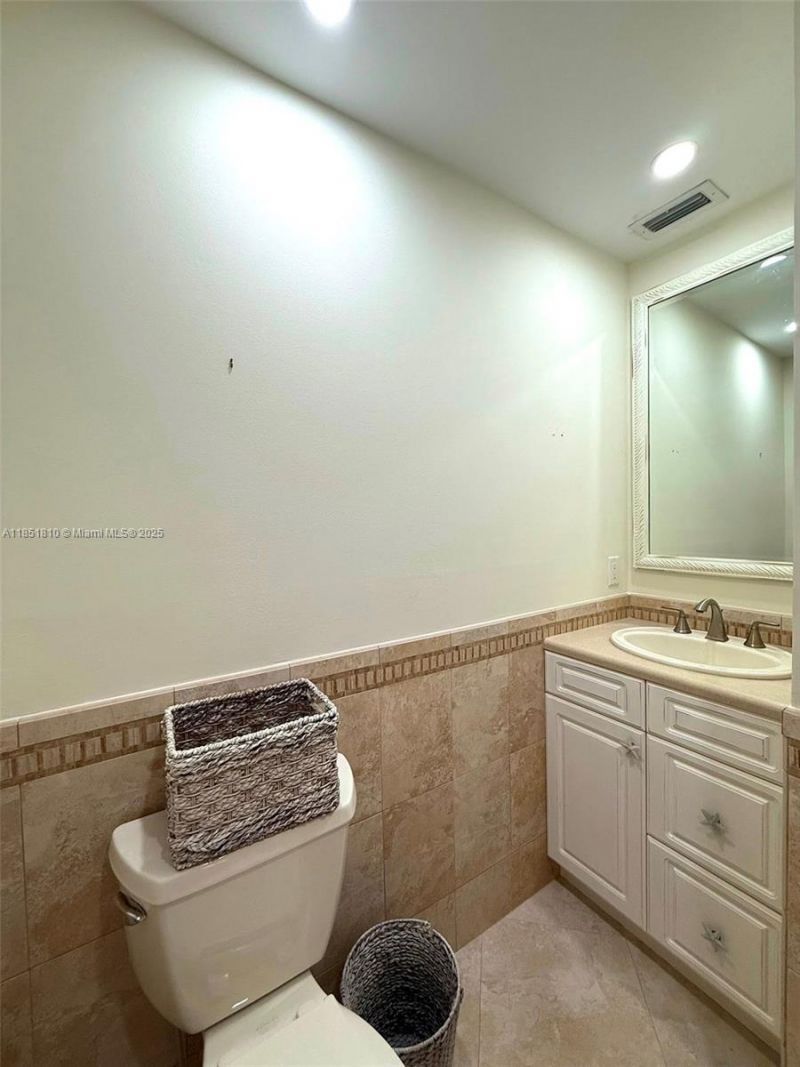 2929 SE Ocean Blvd, Unit 143-10, Stuart, FL 34996 Photo