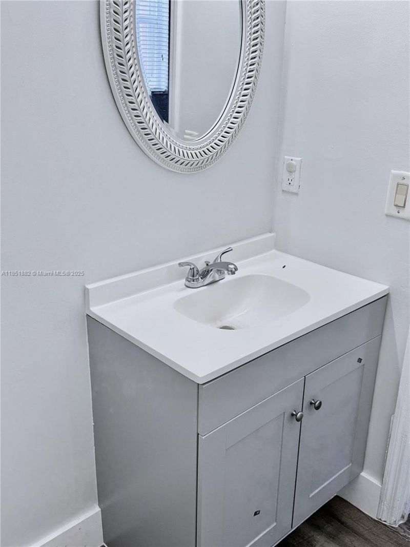 2933 SE 2nd Dr, Unit 2, Homestead, FL 33033 Photo