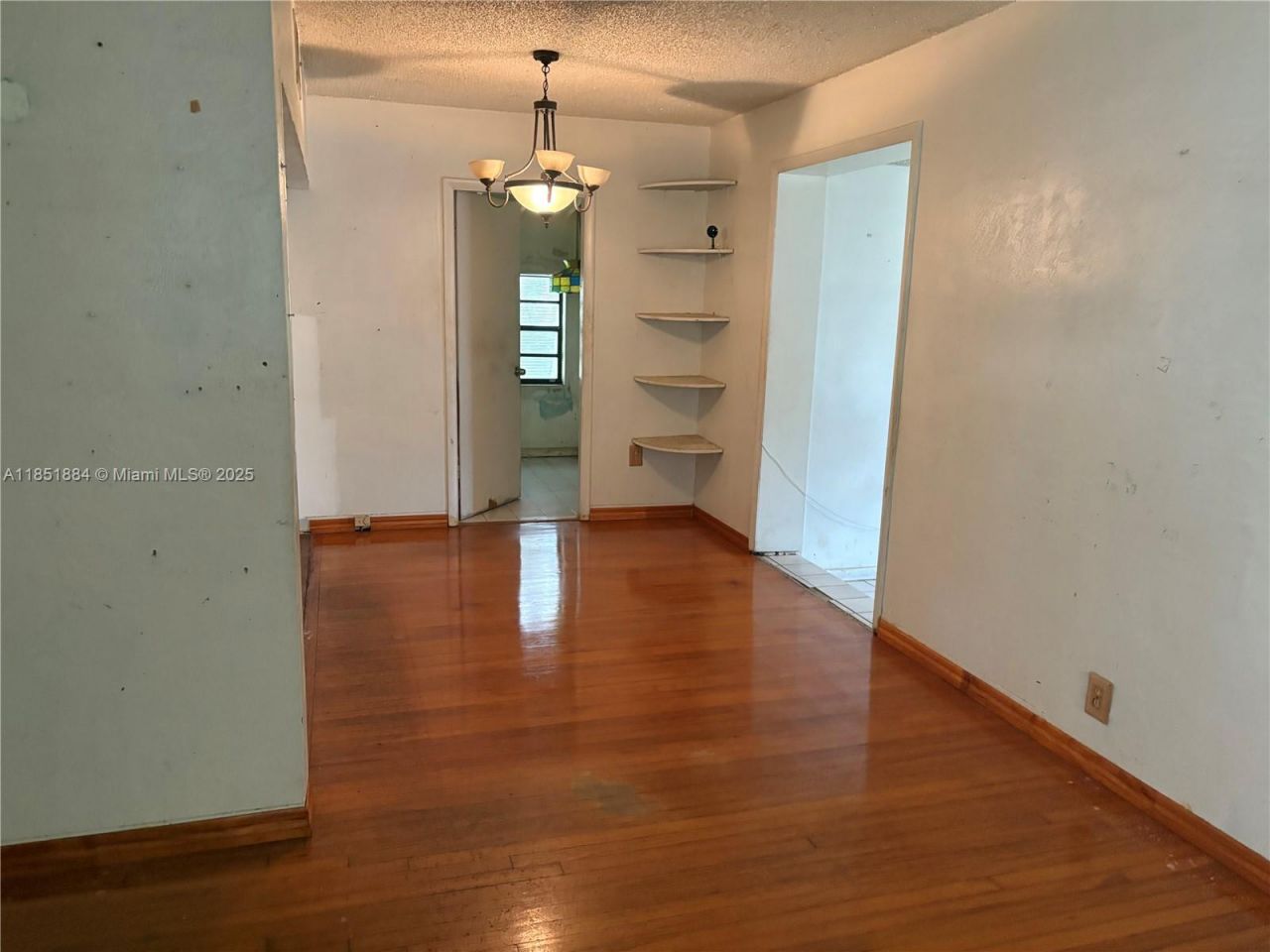 7850 SW 16th St, Miami, FL 33155 Photo