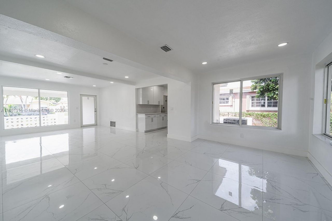 7721 Indigo St, Miramar, FL 33023 Photo