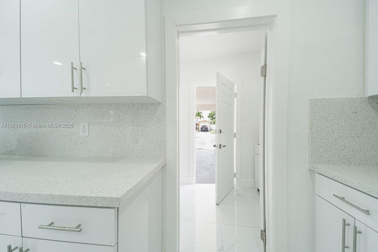 7721 Indigo St, Miramar, FL 33023 Photo