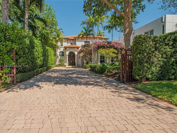 5815 SW 27th St, Miami, FL 33155