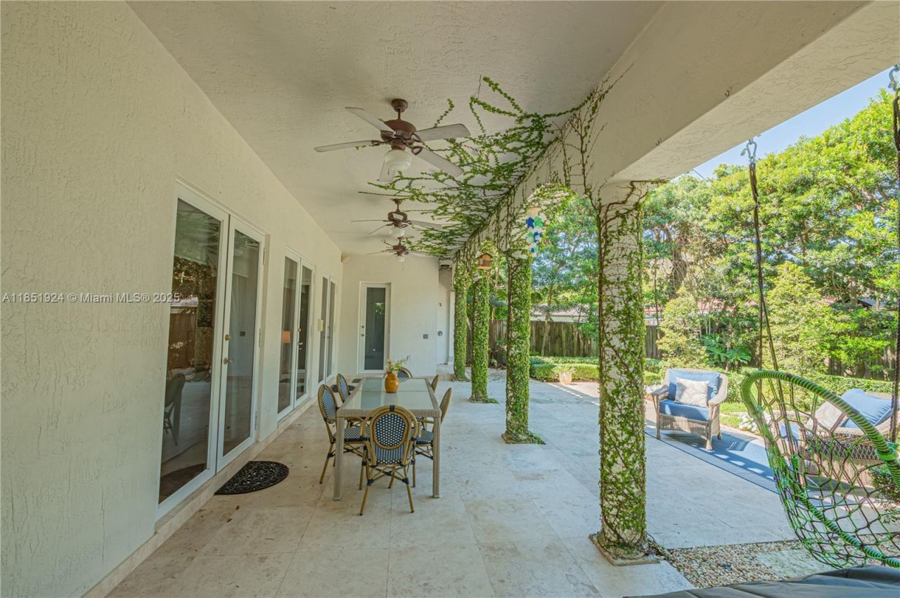 5815 SW 27th St, Miami, FL 33155 Photo