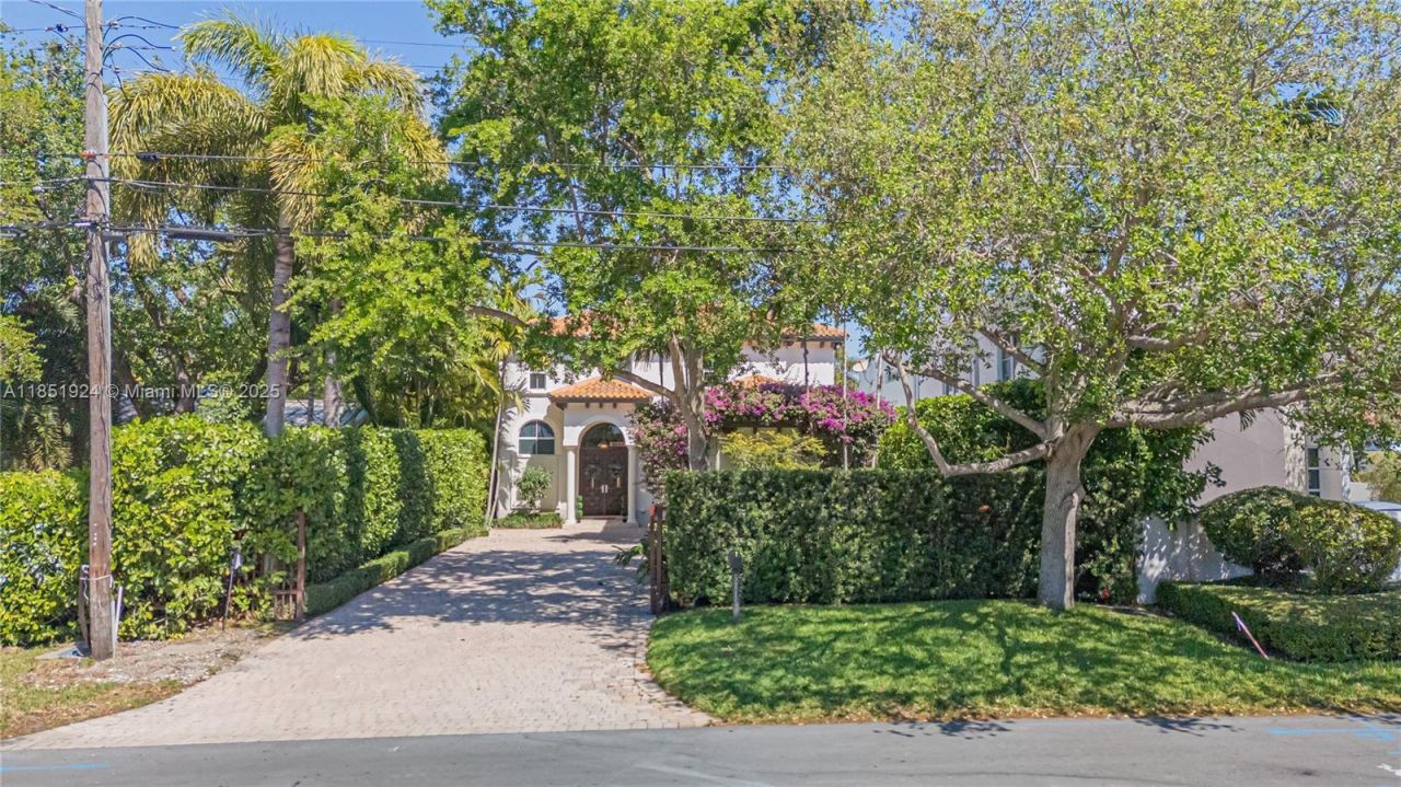 5815 SW 27th St, Miami, FL 33155 Photo