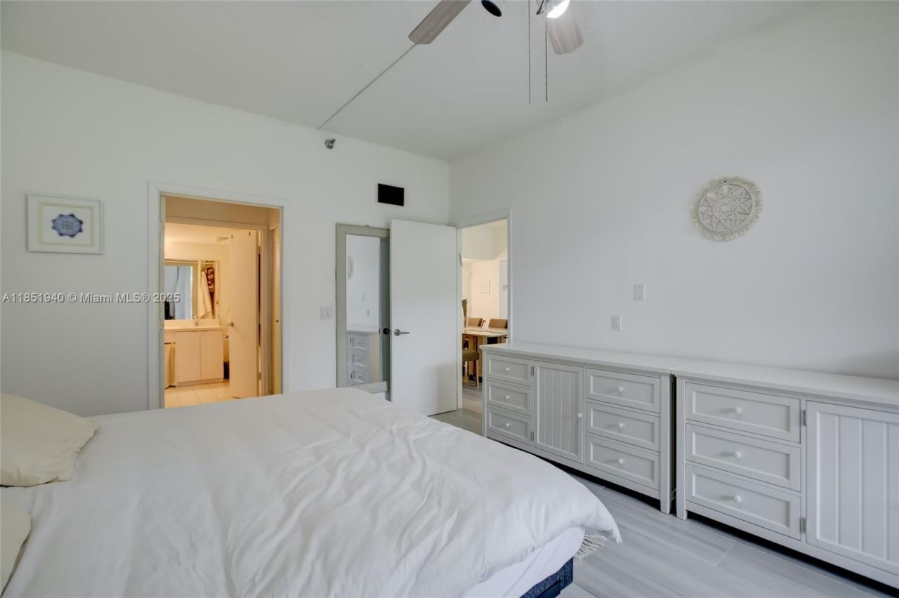 3300 NE 191st St, Unit 114, Aventura, FL 33180 Photo