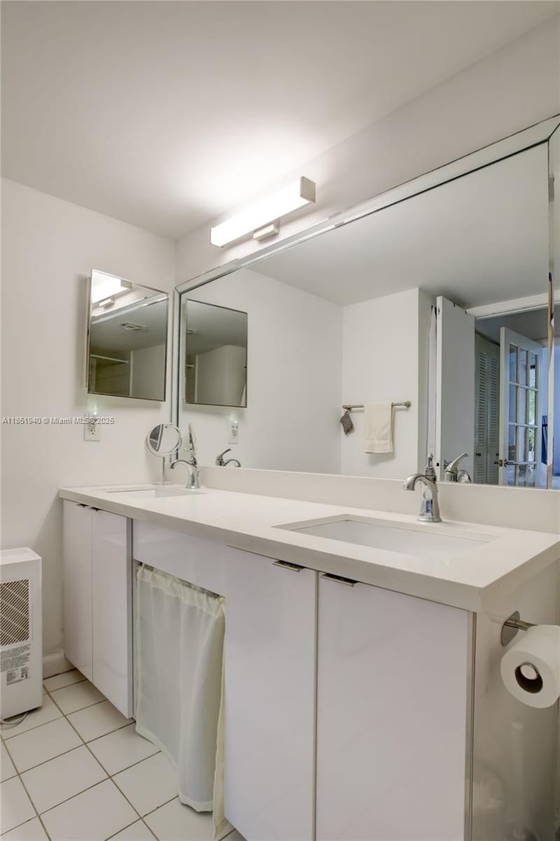 3300 NE 191st St, Unit 114, Aventura, FL 33180 Photo