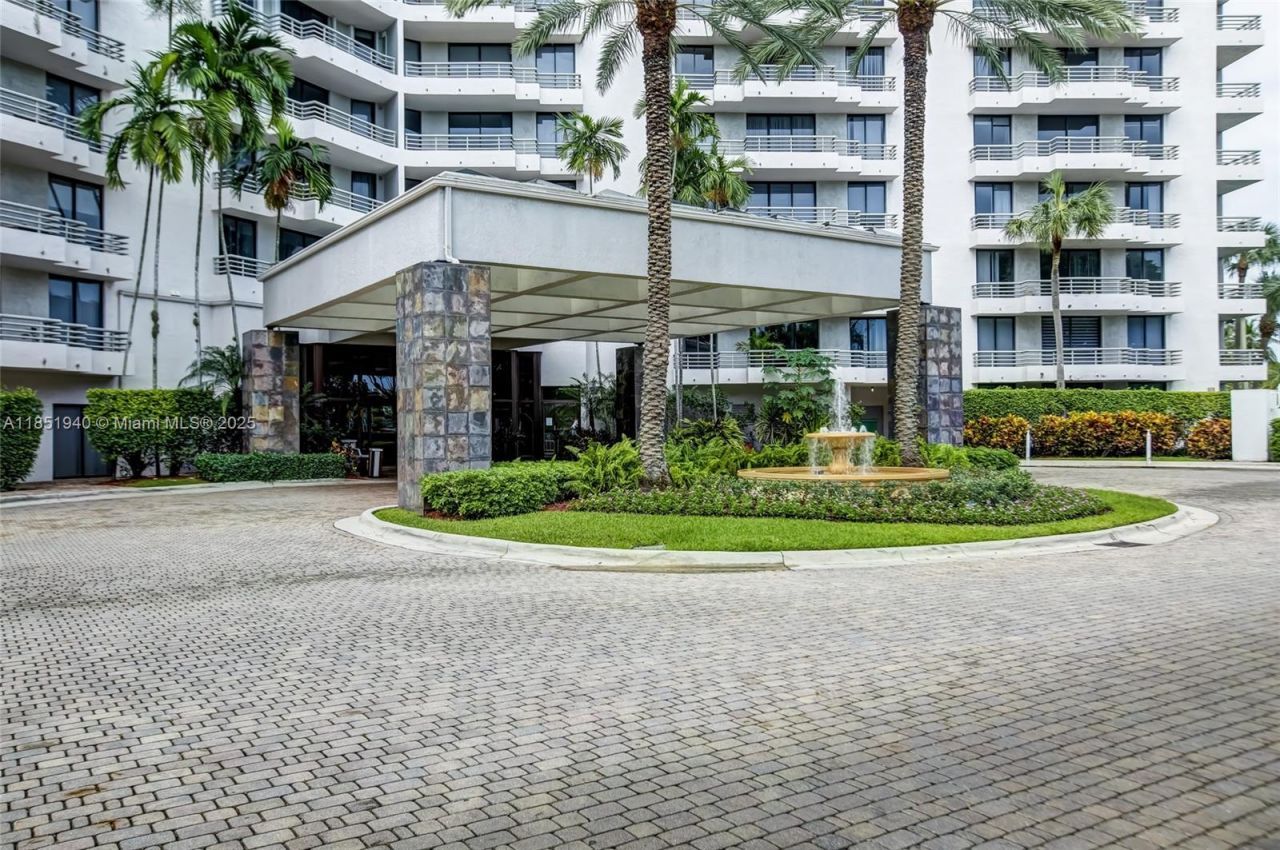 3300 NE 191st St, Unit 114, Aventura, FL 33180 Photo