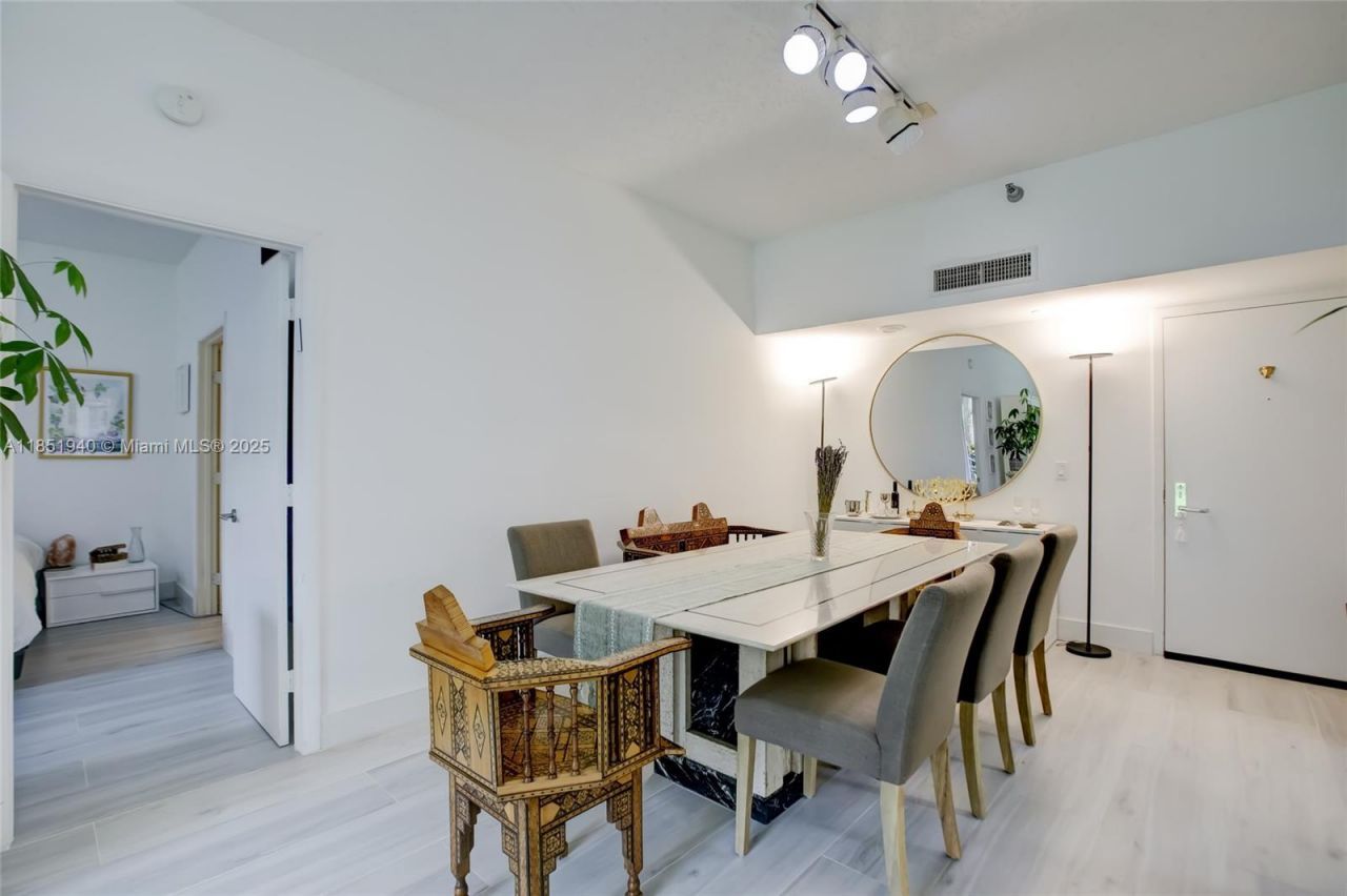 3300 NE 191st St, Unit 114, Aventura, FL 33180 Photo