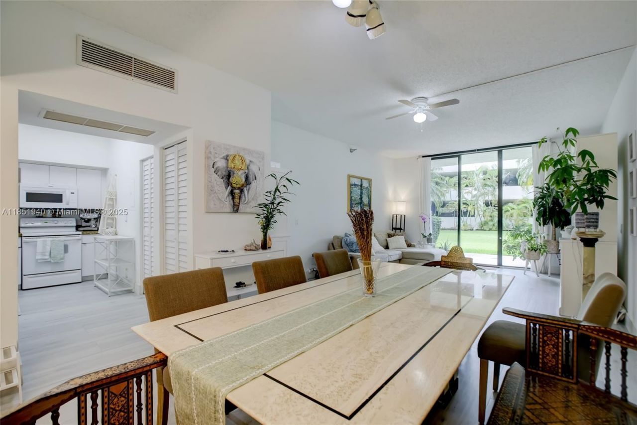 3300 NE 191st St, Unit 114, Aventura, FL 33180 Photo