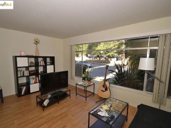 2636 WARRING ST, Berkeley, CA 94704