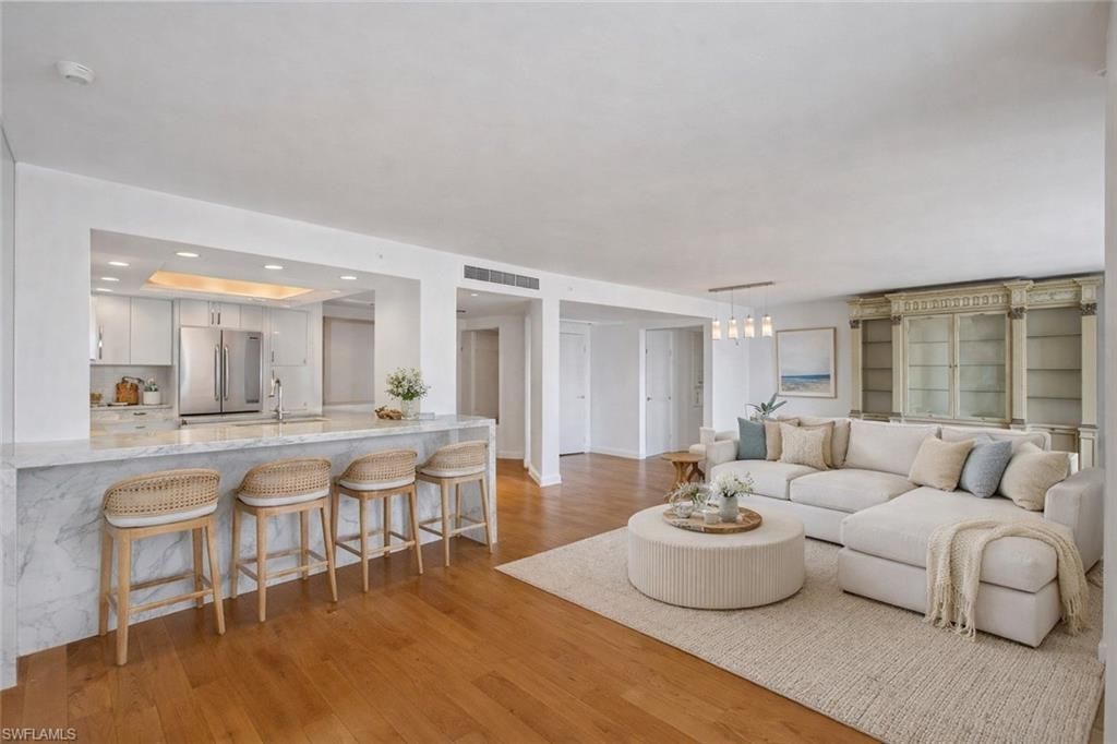 4751 Gulf Shore Blvd N, Unit 1406, Naples, FL 34103 Photo