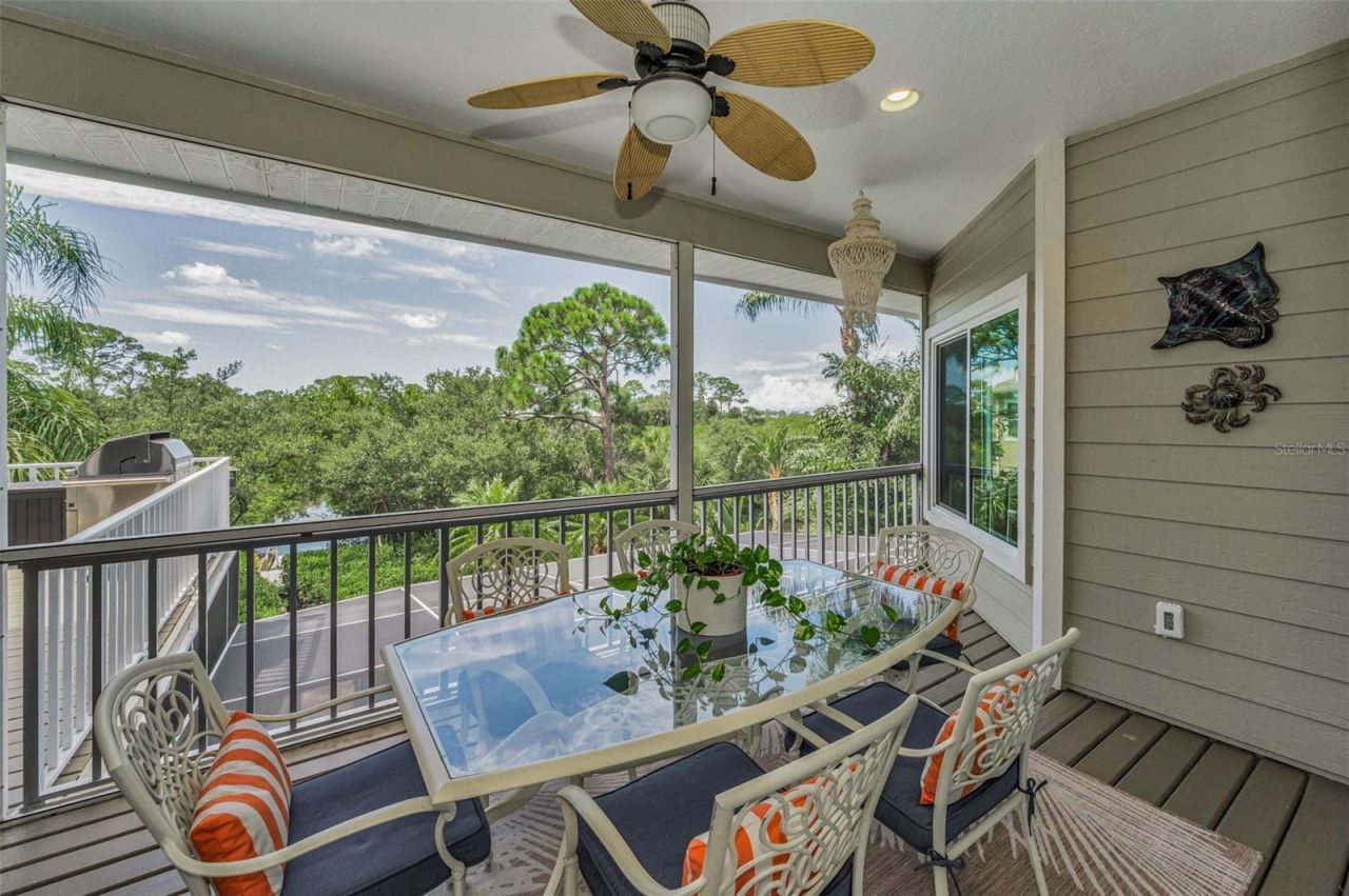 2103 N Pointe Alexis Drive, Tarpon Springs, FL 34689 Photo