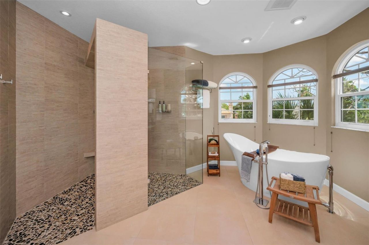 2103 N Pointe Alexis Drive, Tarpon Springs, FL 34689 Photo