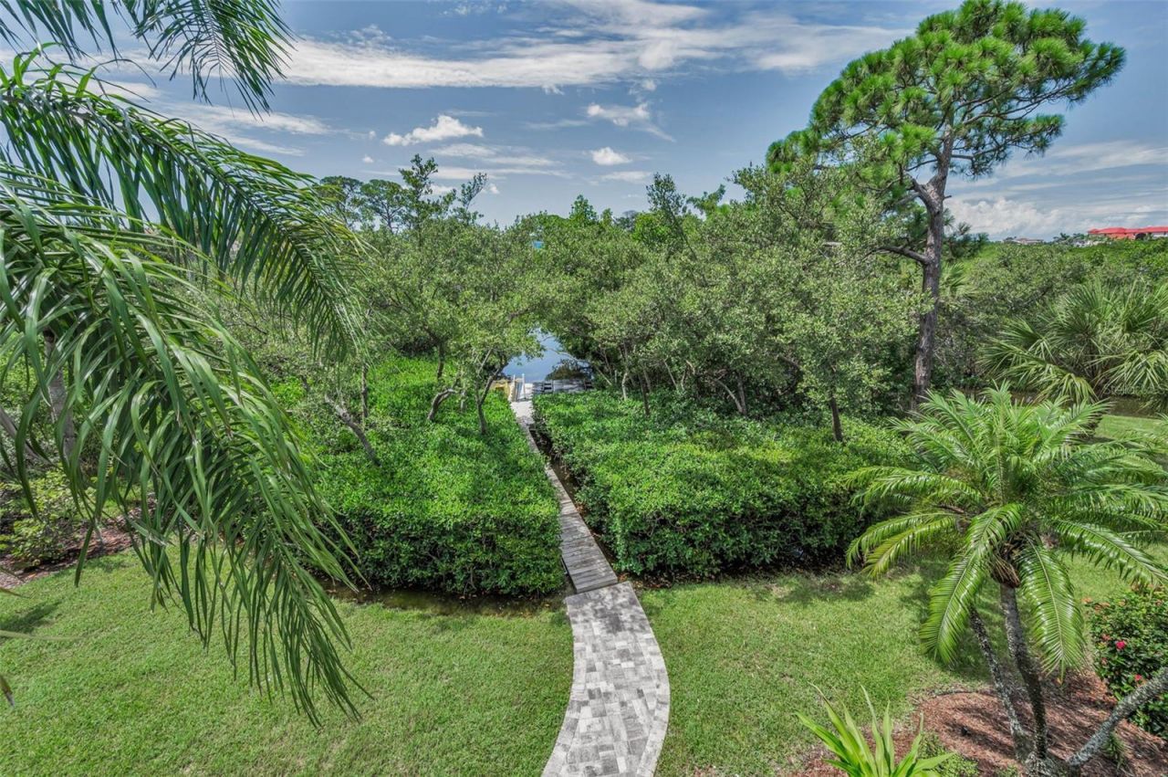 2103 N Pointe Alexis Drive, Tarpon Springs, FL 34689 Photo