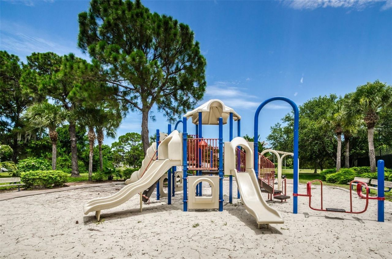 2103 N Pointe Alexis Drive, Tarpon Springs, FL 34689 Photo