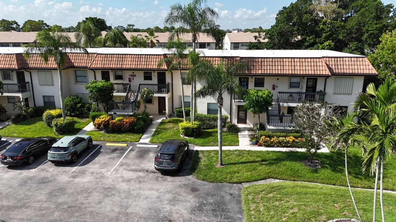 7214 Golf Colony Court, Unit 205, Lake Worth, FL 33467 Photo