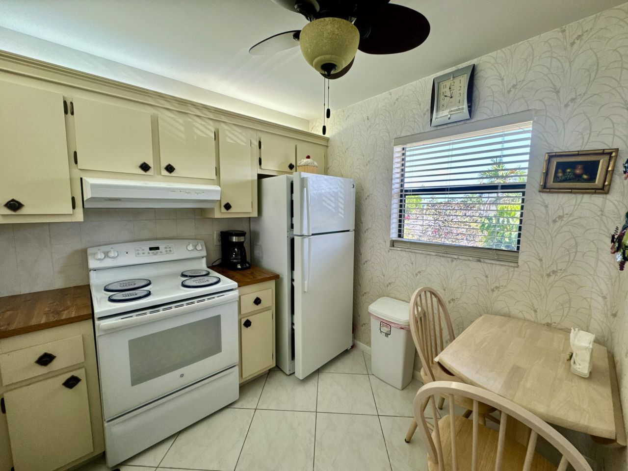 7214 Golf Colony Court, Unit 205, Lake Worth, FL 33467 Photo
