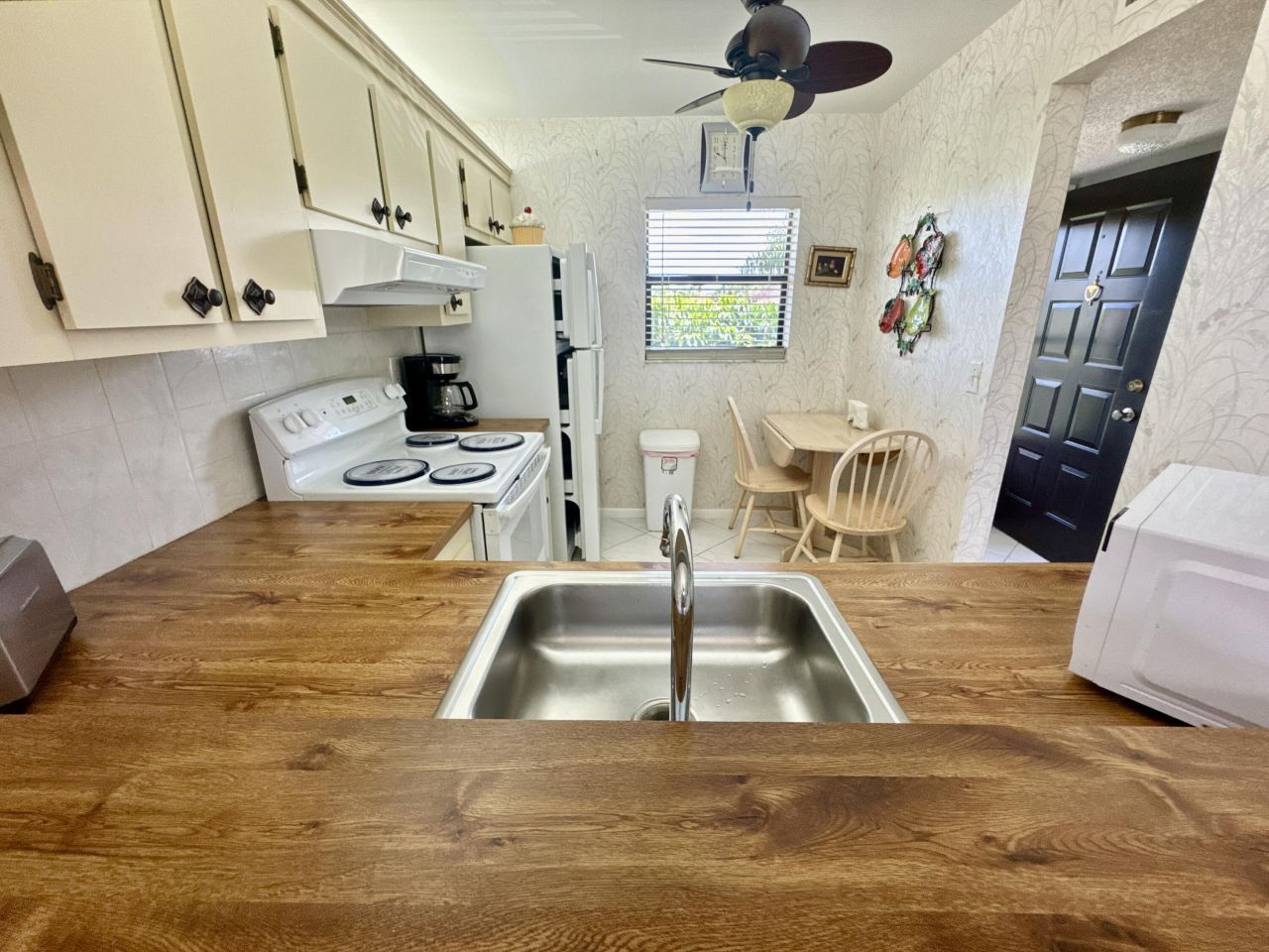 7214 Golf Colony Court, Unit 205, Lake Worth, FL 33467 Photo