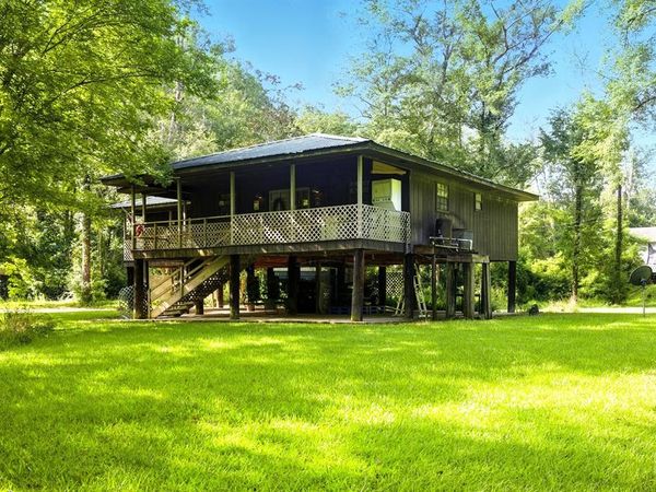 5024 Mary Wall Bridge Road, Liberty, MS 39645