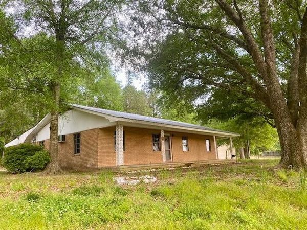 1034 Oak Tree Lane, Magnolia, MS 39652