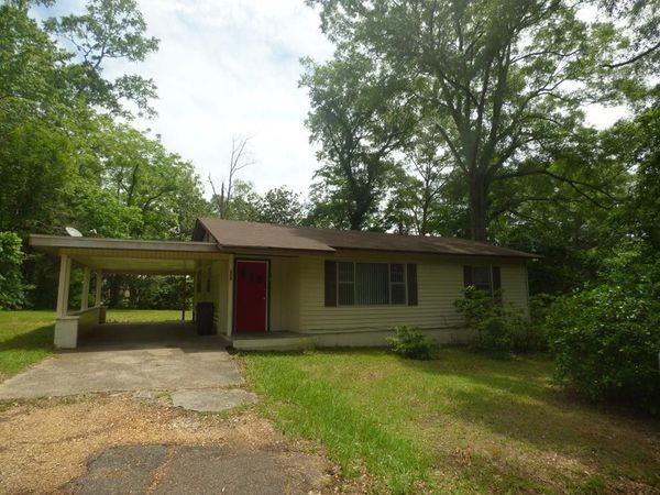 309 W Avenue S, McComb, MS 39648