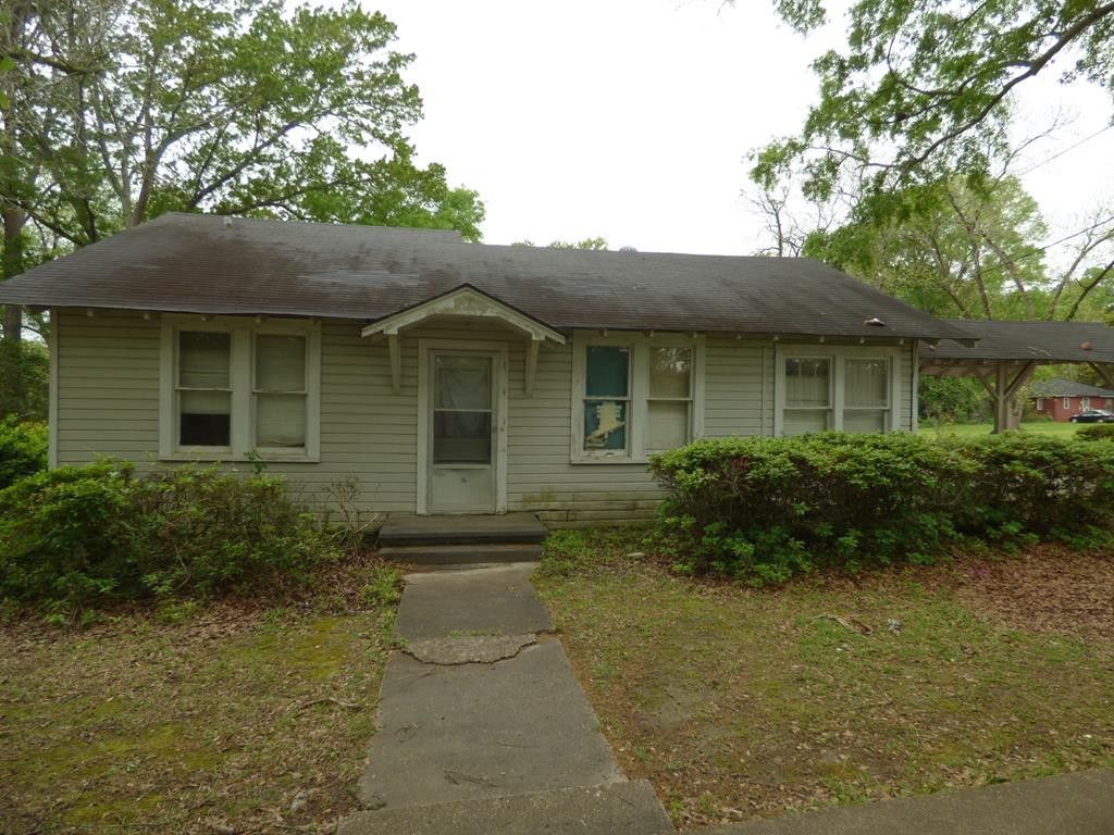 415 N Magnolia Street, McComb, MS 39648 Main Photo