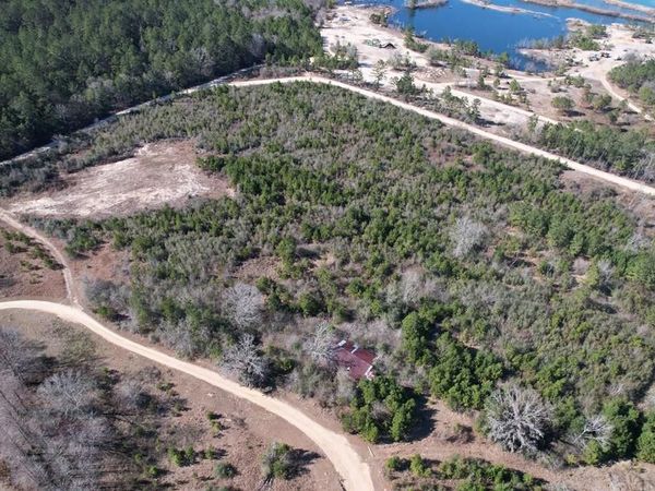 226 Blue Lake Road, MS 39465