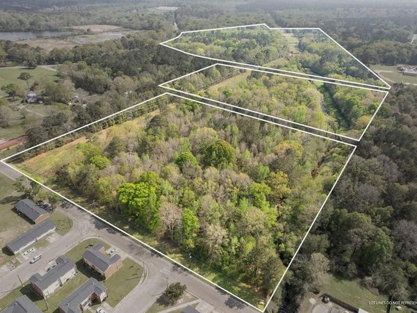 144 Don Curt Boulevard, Laurel, MS 39437