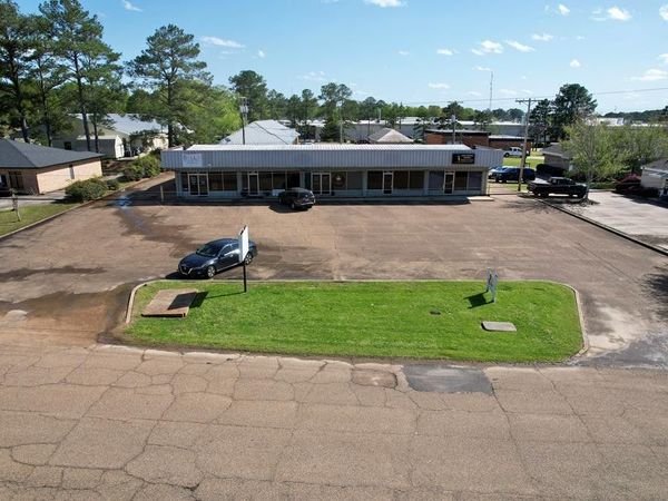 1405 Aston Avenue, McComb, MS 39648