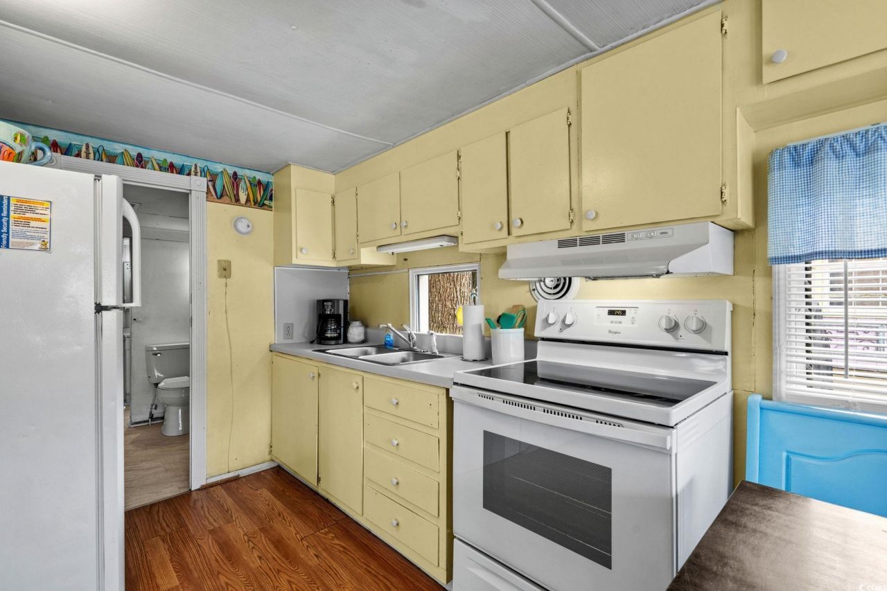 6001 - 1799 S Kings Hwy. Photo 8