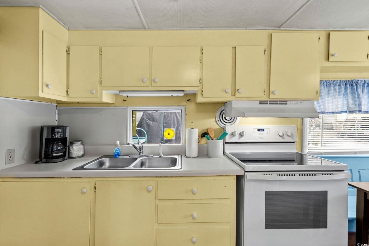 6001 - 1799 S Kings Hwy. Photo 9