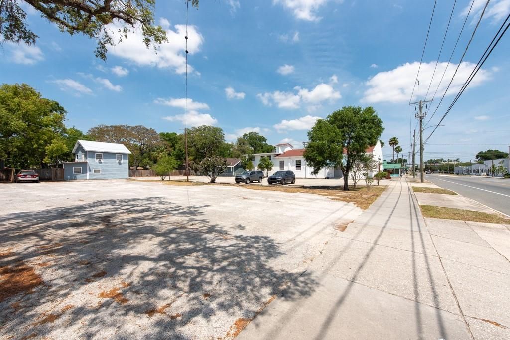 4608 N Nebraska Avenue, Tampa, FL 33603 Photo