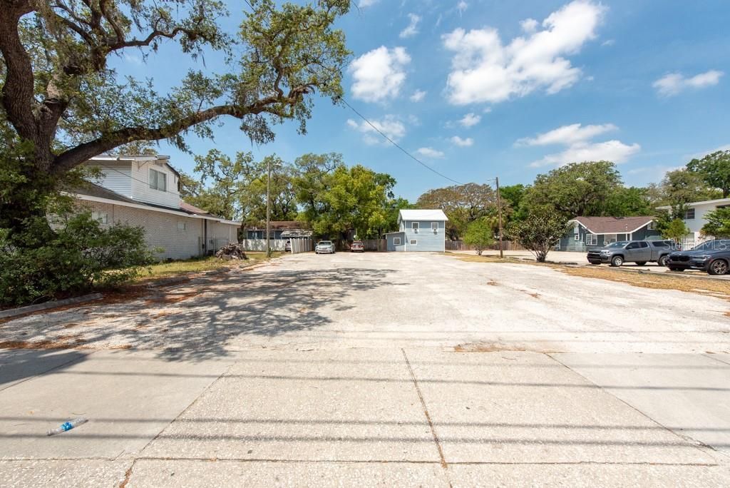 4608 N Nebraska Avenue, Tampa, FL 33603 Photo