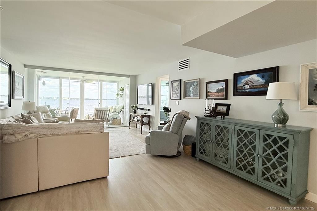 1950 SW Palm City Road, Unit 14-101, Stuart, FL 34994 Photo