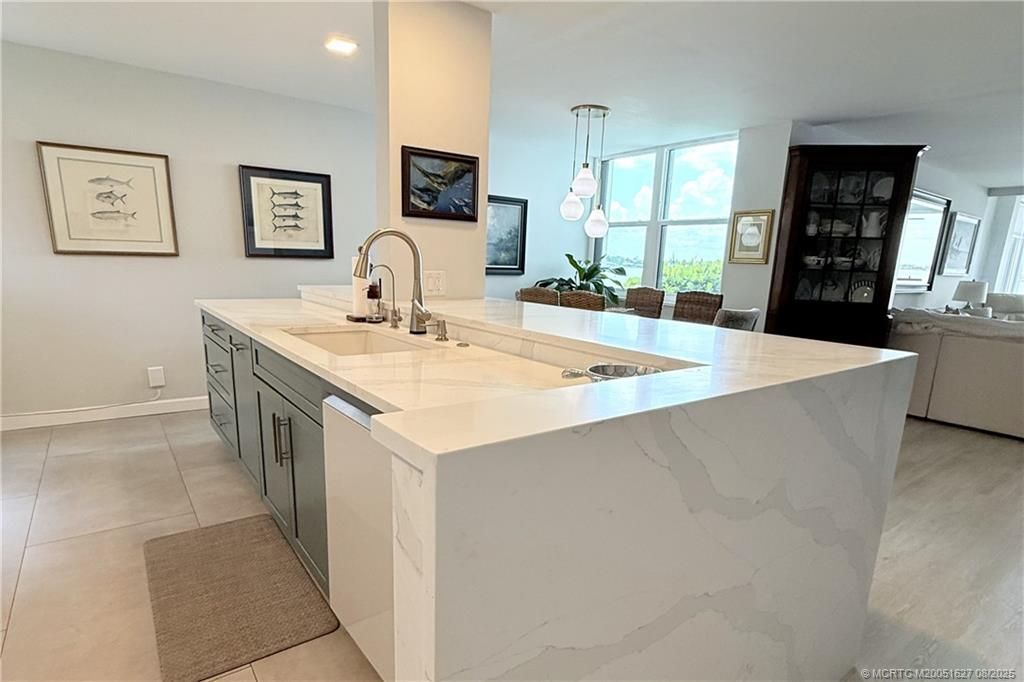 1950 SW Palm City Road, Unit 14-101, Stuart, FL 34994 Photo