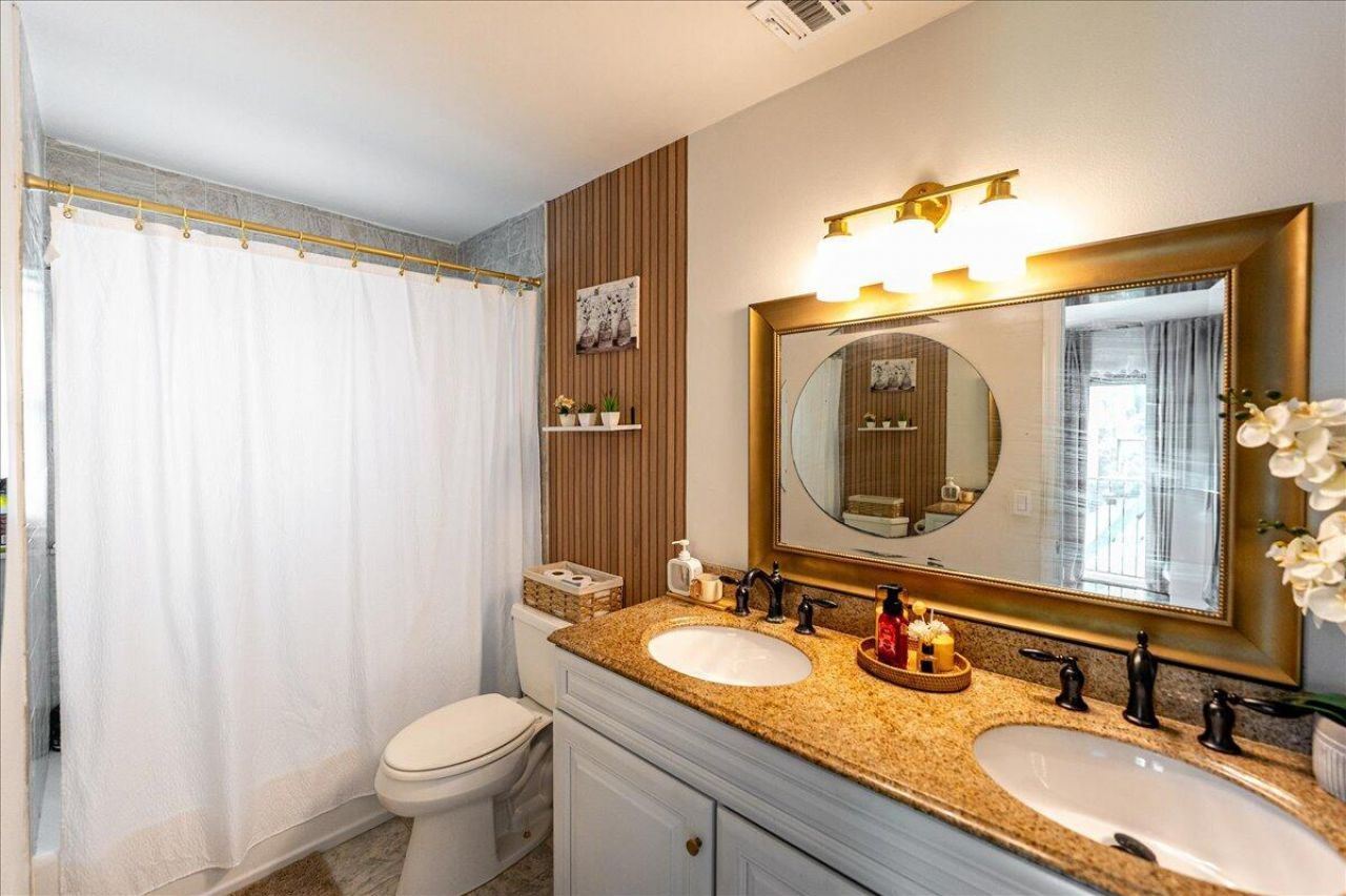 2050 Oleander Boulevard, Unit 8202, Fort Pierce, FL 34950 Photo