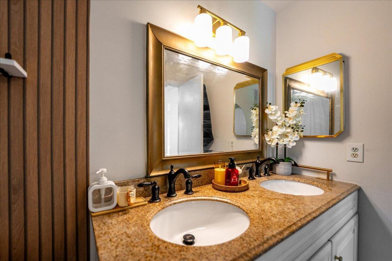 2050 Oleander Boulevard, Unit 8202, Fort Pierce, FL 34950 Photo