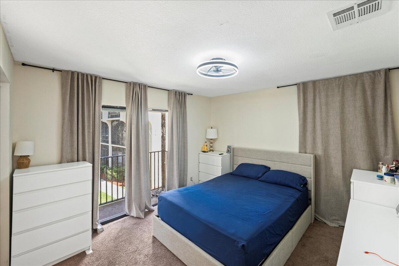 2050 Oleander Boulevard, Unit 8202, Fort Pierce, FL 34950 Photo