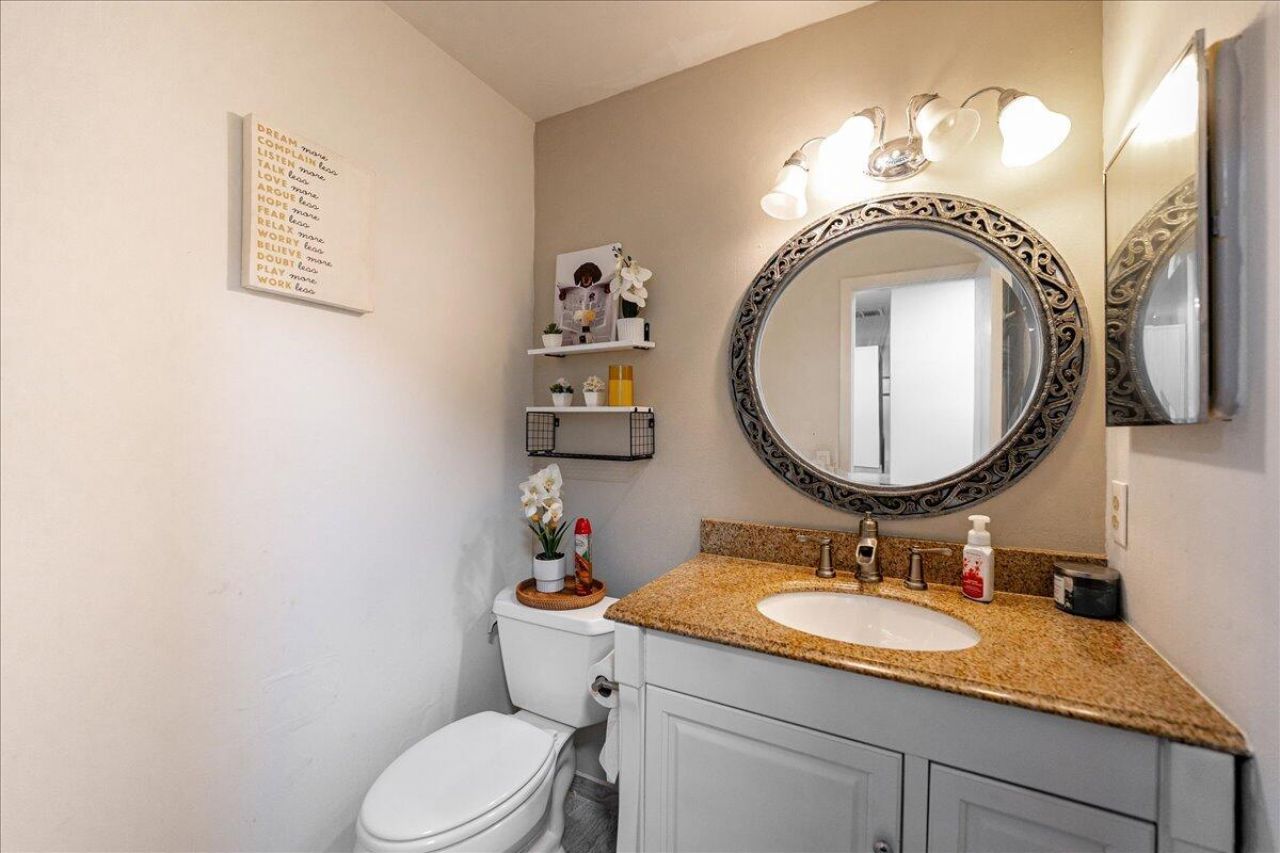 2050 Oleander Boulevard, Unit 8202, Fort Pierce, FL 34950 Photo