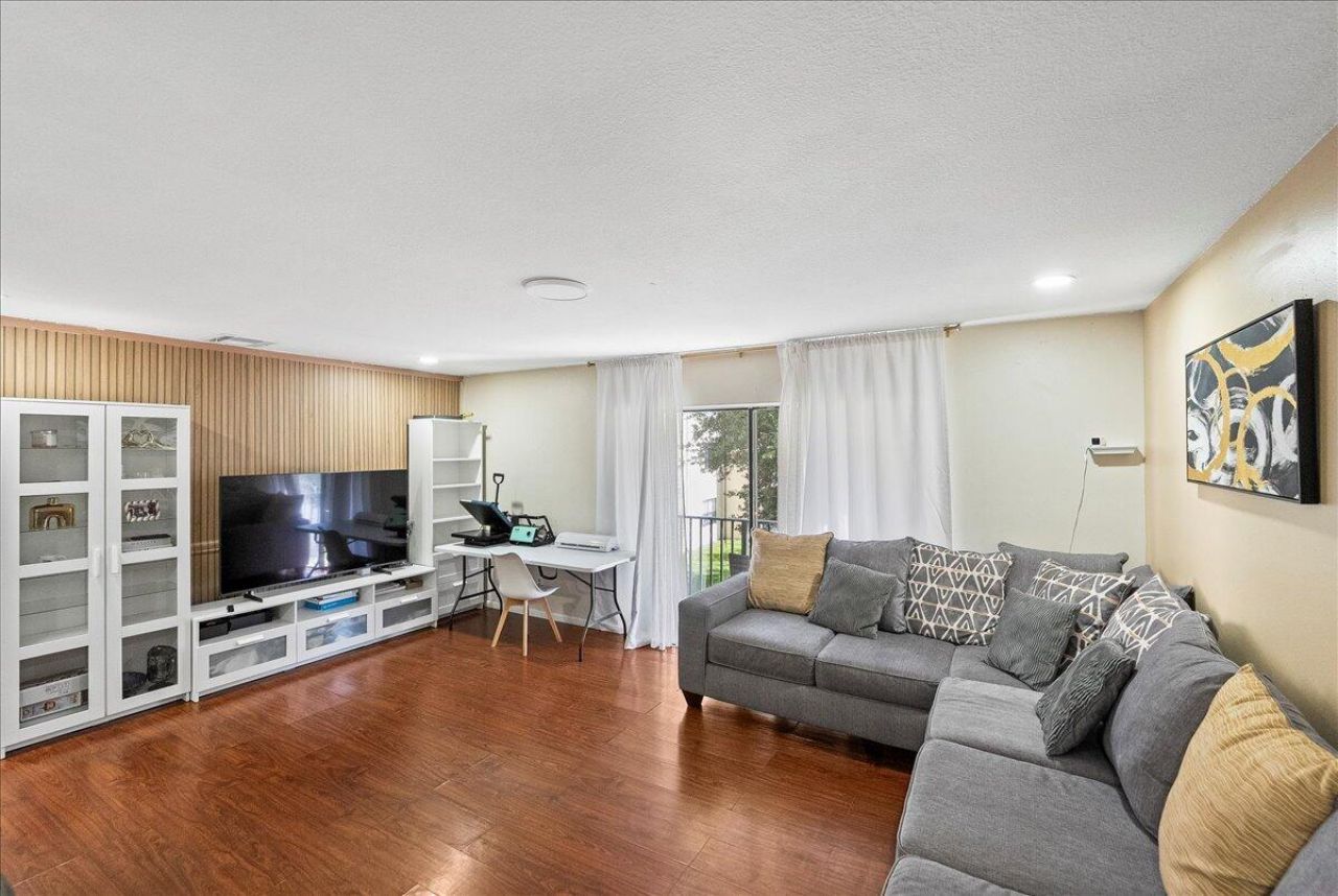 2050 Oleander Boulevard, Unit 8202, Fort Pierce, FL 34950 Photo