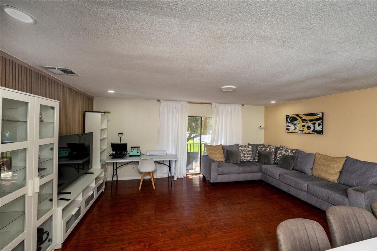 2050 Oleander Boulevard, Unit 8202, Fort Pierce, FL 34950 Photo