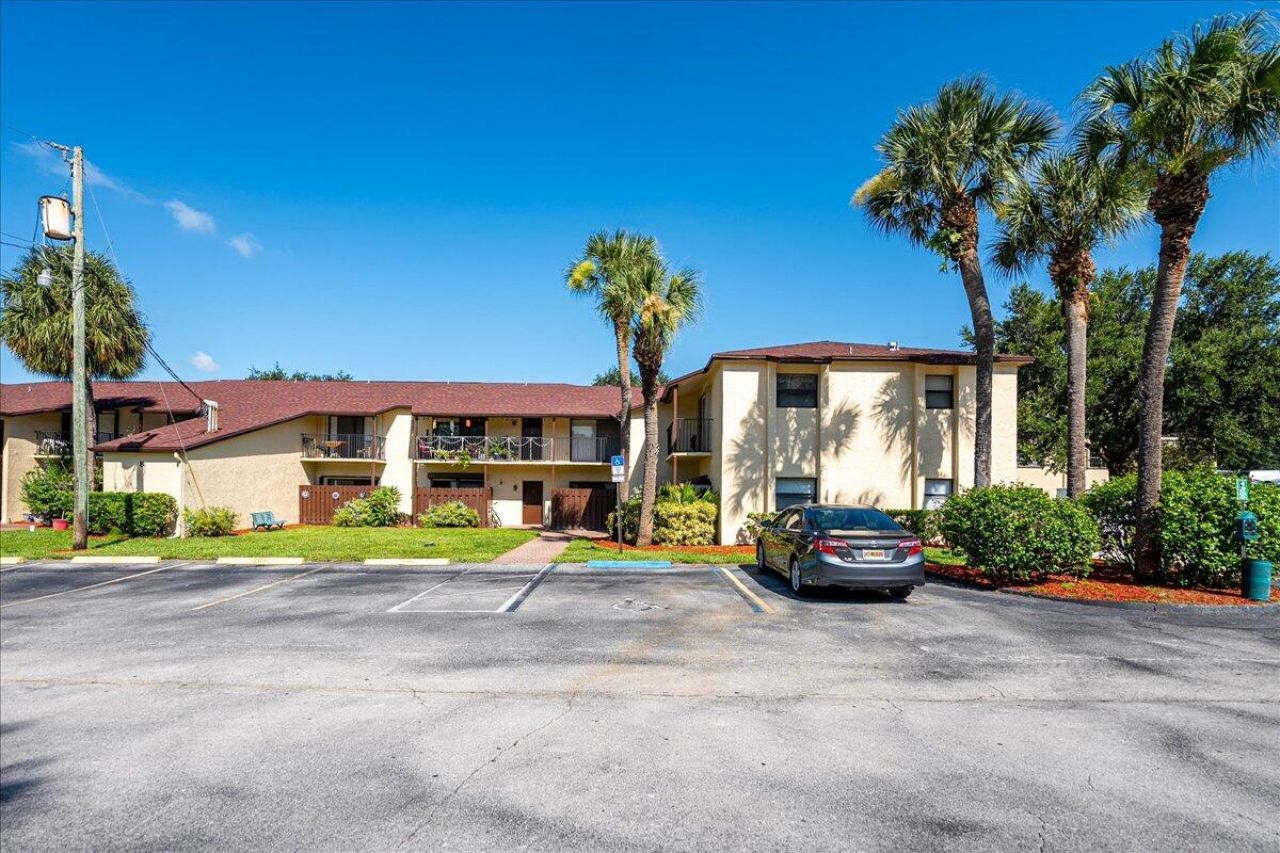 2050 Oleander Boulevard, Unit 8202, Fort Pierce, FL 34950 Photo