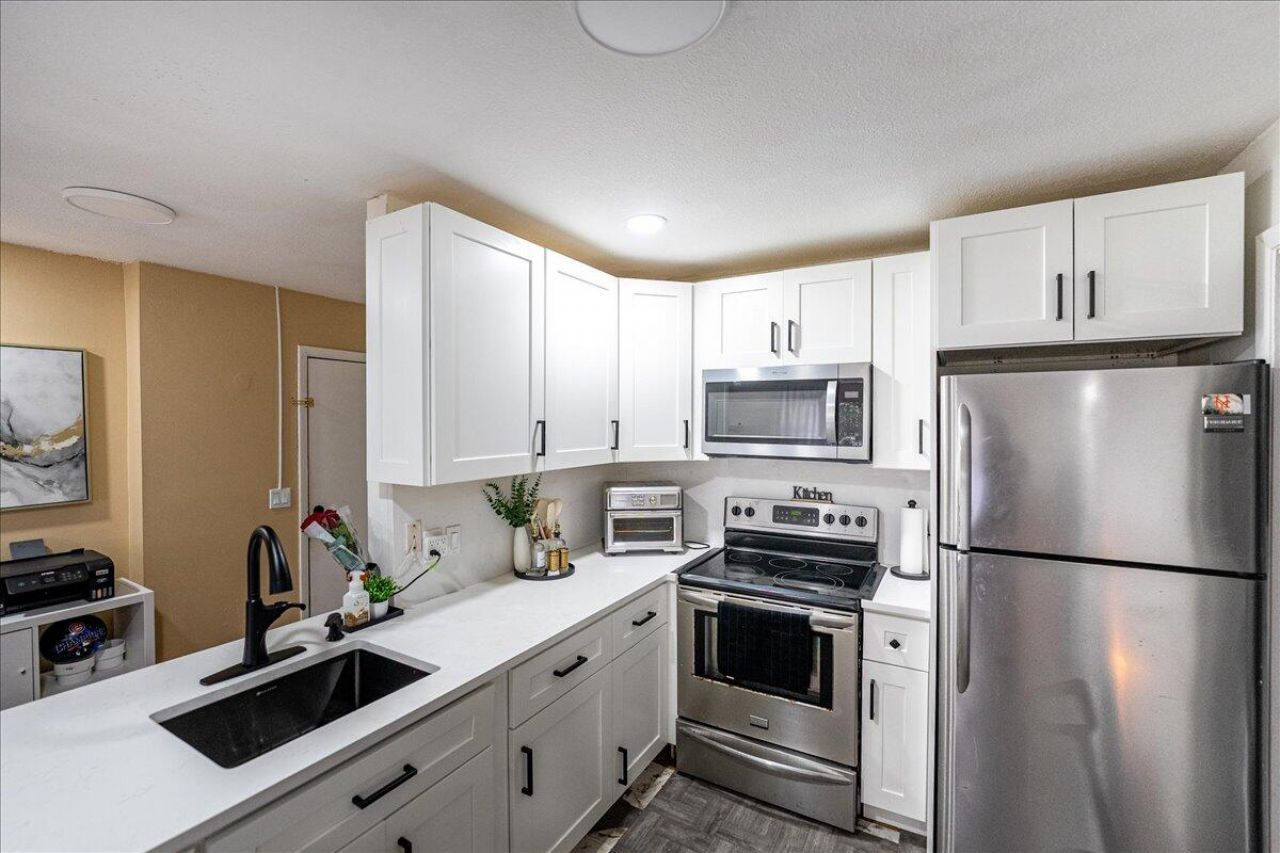 2050 Oleander Boulevard, Unit 8202, Fort Pierce, FL 34950 Photo