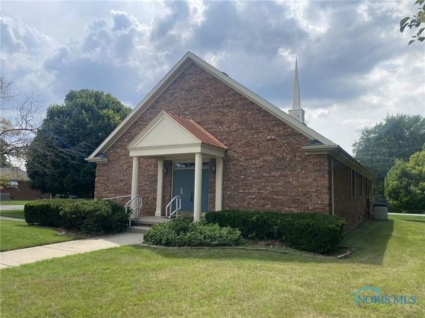 605 Glenwood Road, Rossford, OH 43460