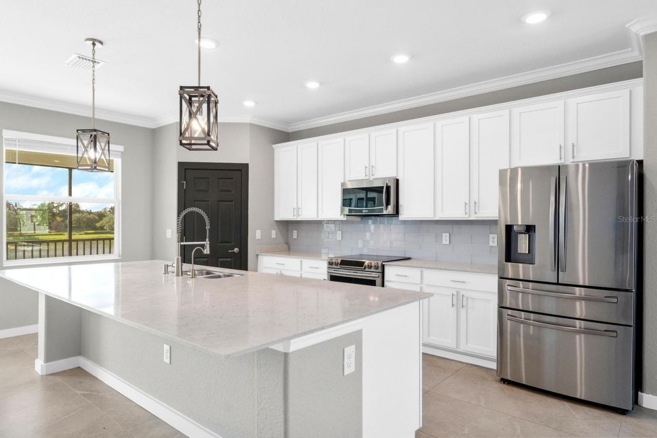 933 Tidewater Shores Loop, Unit 722, Bradenton, FL 34208 Photo