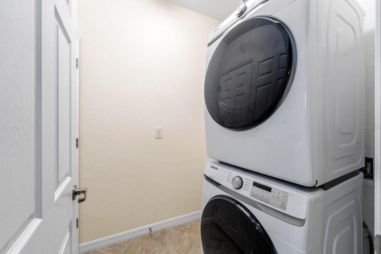 933 Tidewater Shores Loop, Unit 722, Bradenton, FL 34208 Photo