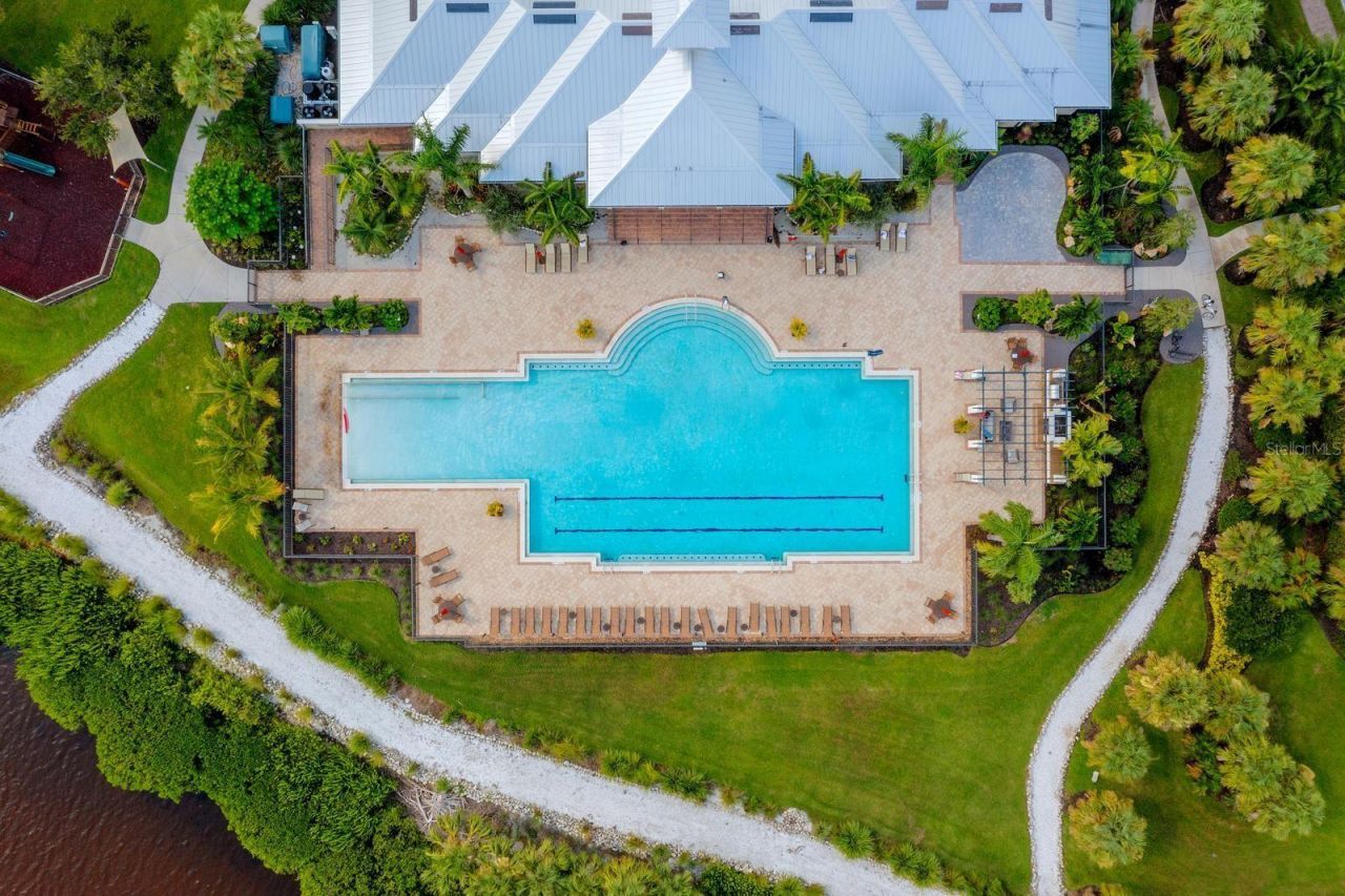 933 Tidewater Shores Loop, Unit 722, Bradenton, FL 34208 Photo