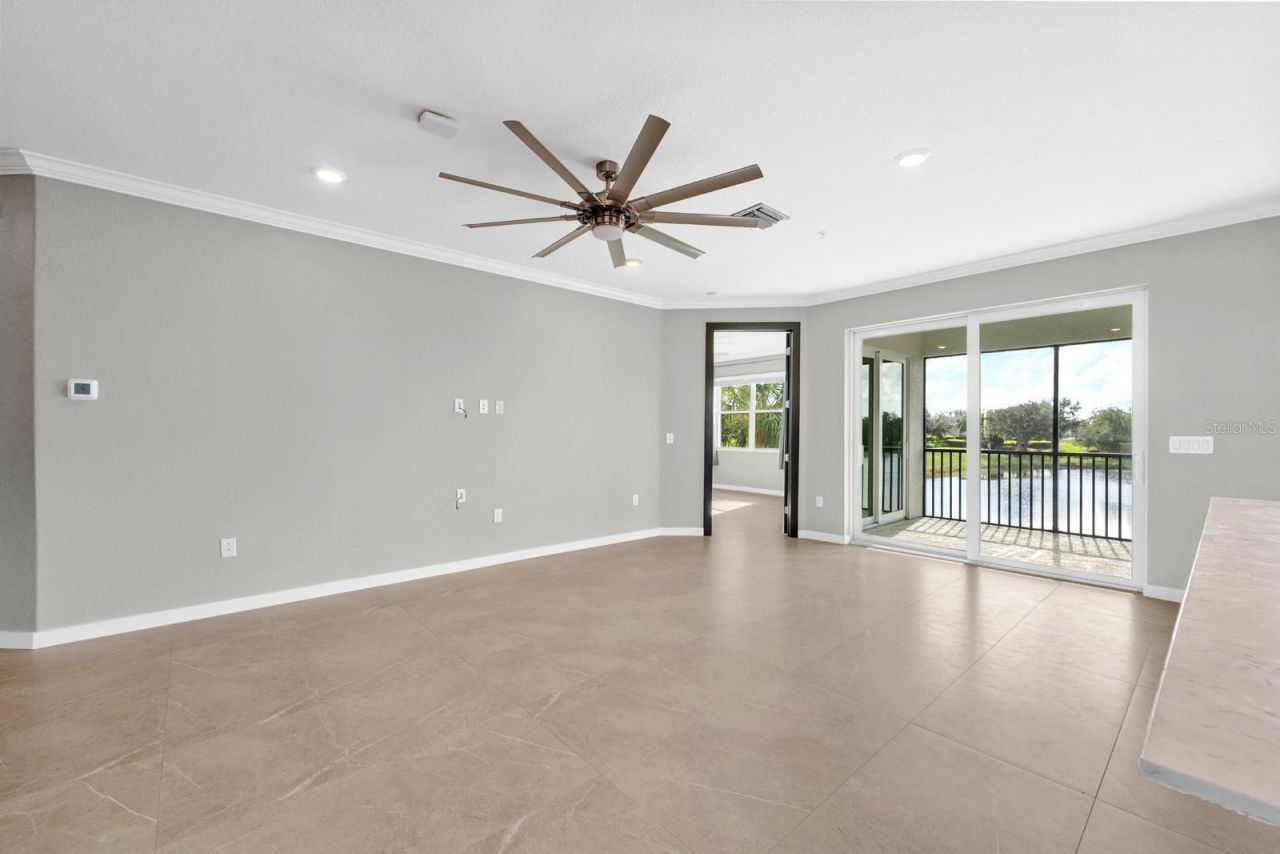933 Tidewater Shores Loop, Unit 722, Bradenton, FL 34208 Photo